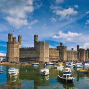 Vielleicht nehmen Sie sich die Zeit eine der vielen Burgen zu besuchen